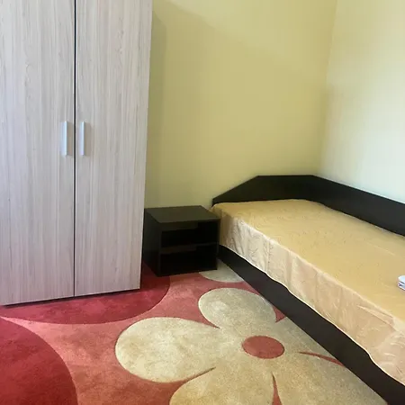 Хостел Rayska Yabalka